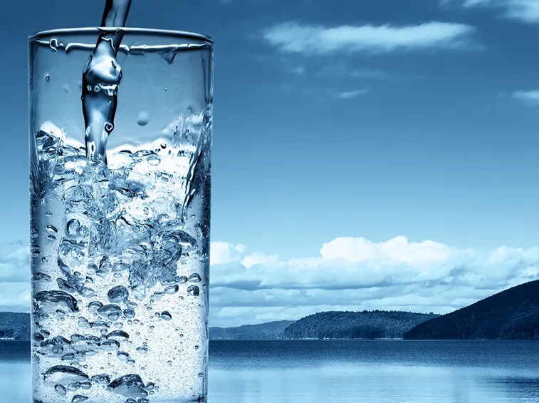 Un bicchiere d'acqua Kangen