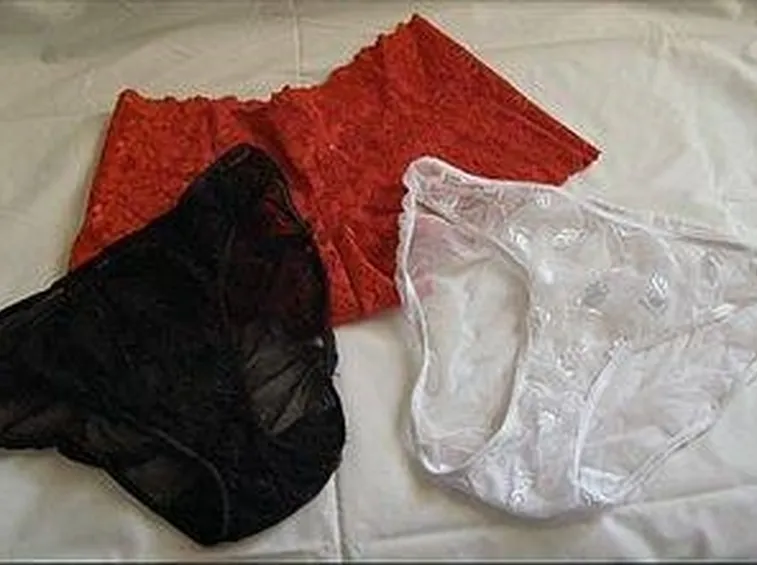 Donne e abbigliamento intimo