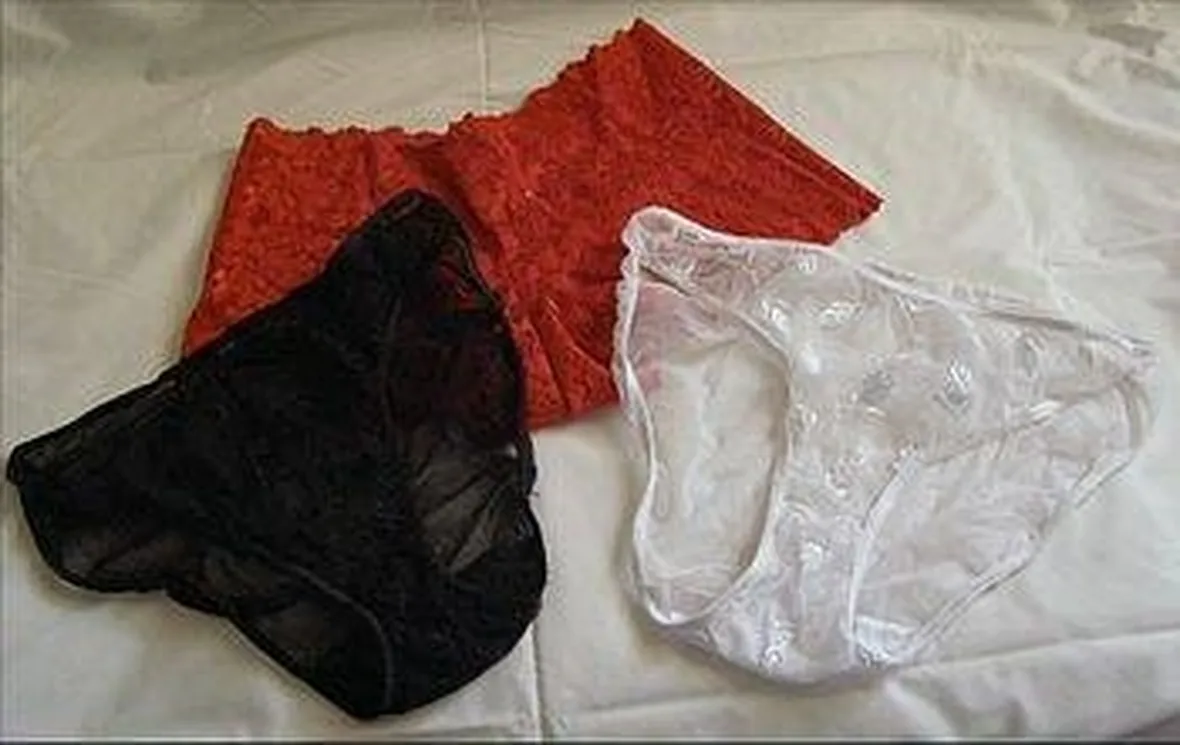 Donne e abbigliamento intimo