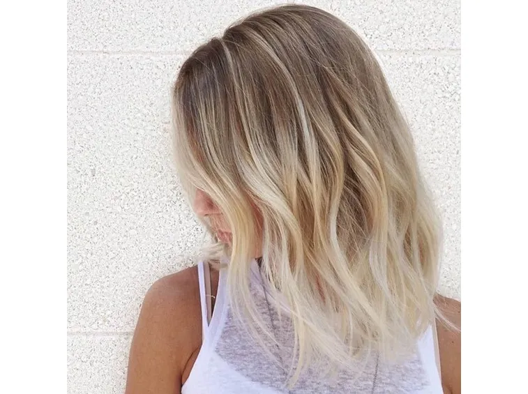 capelli media lunghezza