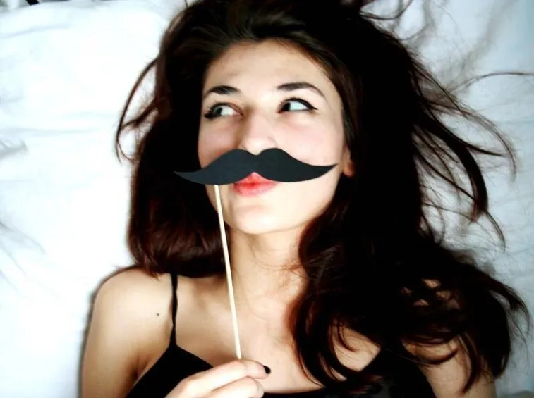 baffi donna