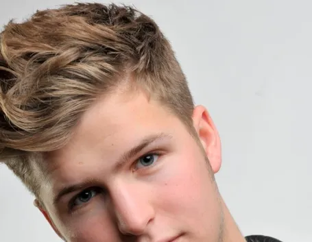 taglio capelli corti 