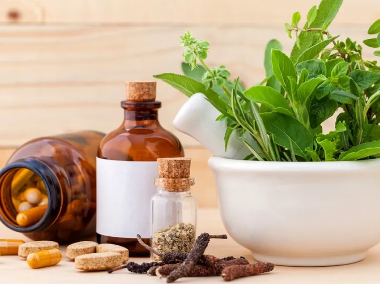 La medicina naturale per le contratture della schiena.