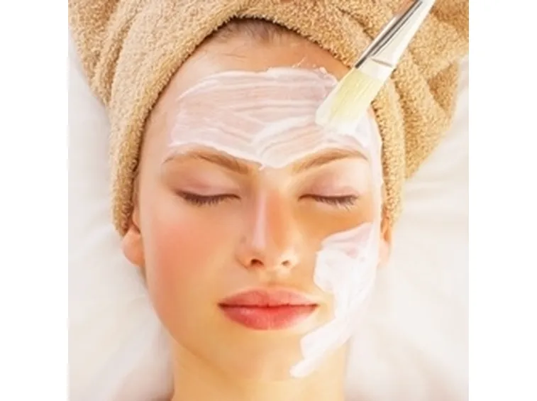 maschera viso e scrub