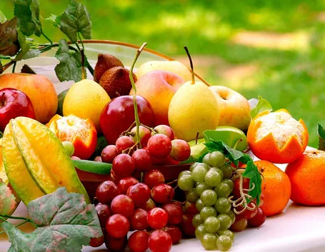 La frutta è una fonte di vitamine