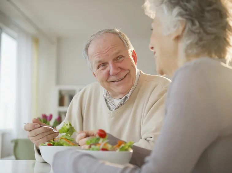 come combattere le emorroidi a tavola