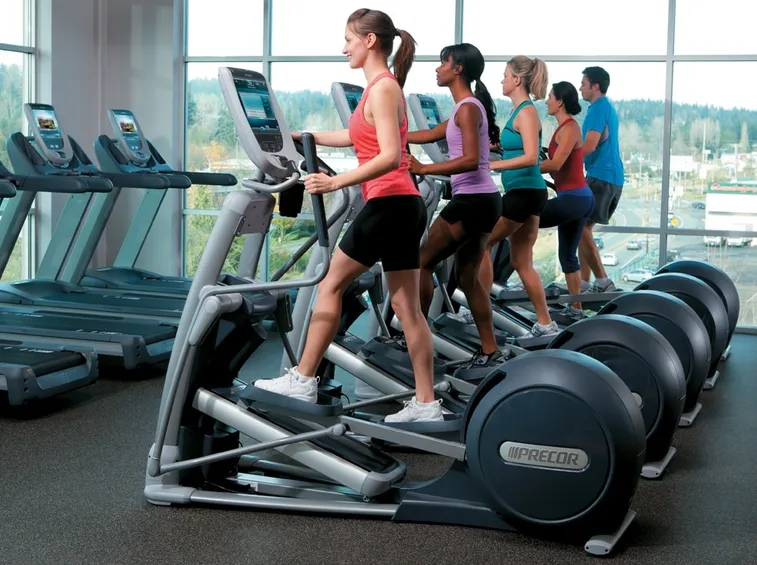 Macchine ellittiche in palestra