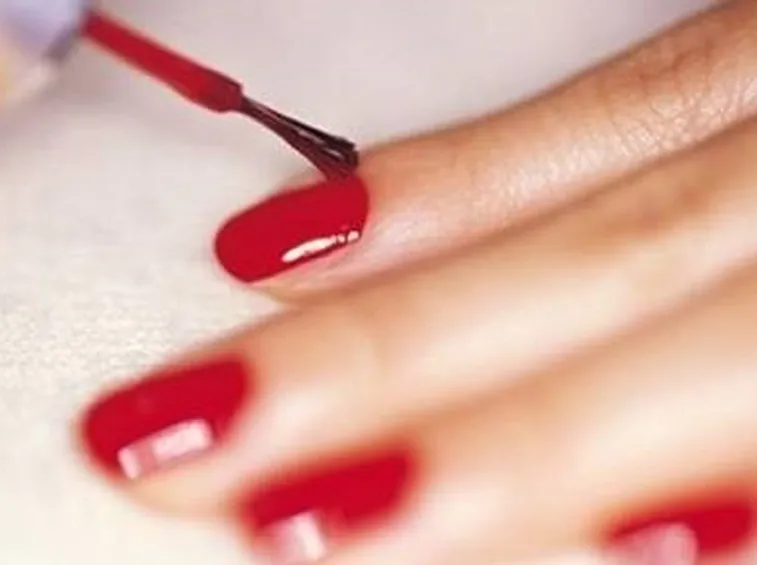 smalto rosso 