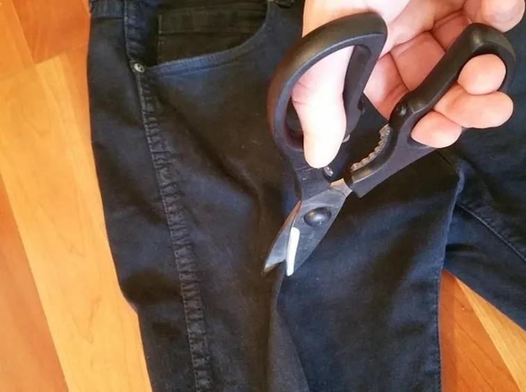 Come tagliare il jeans