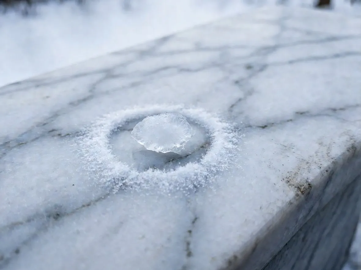 Perché il freddo fa salire la pressione: la vasocostrizione