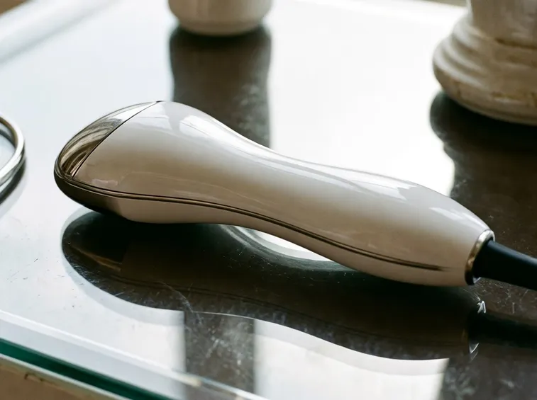 Apparecchio ad ultrasuoni domestico