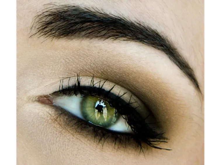 occhi verdi trucco