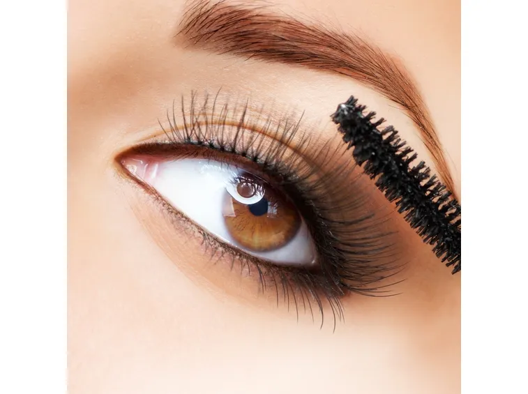 occhi marroni make up