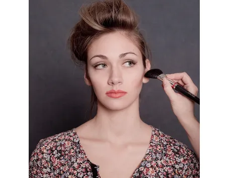 trucco e difetti viso