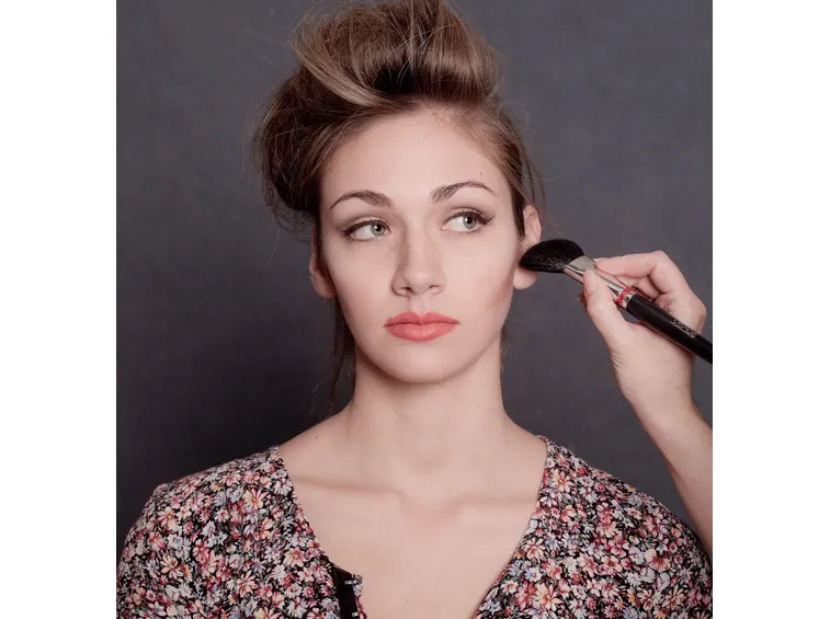 trucco e difetti viso