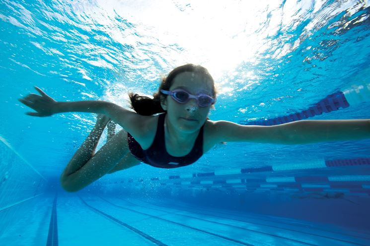 nuoto per tonificare