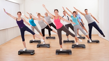 Un allenamento aerobico con lo step